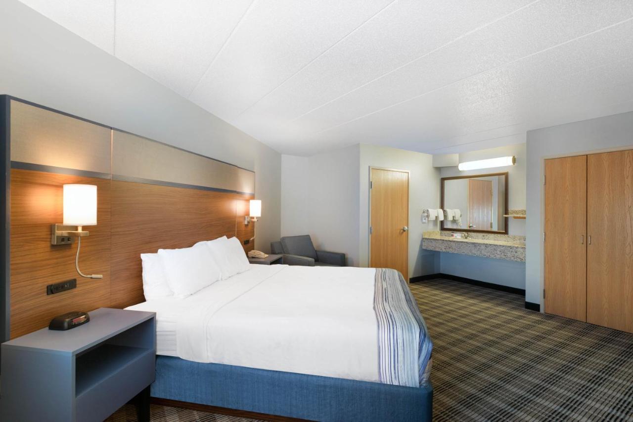 Americinn By Wyndham Jackson Bagian luar foto