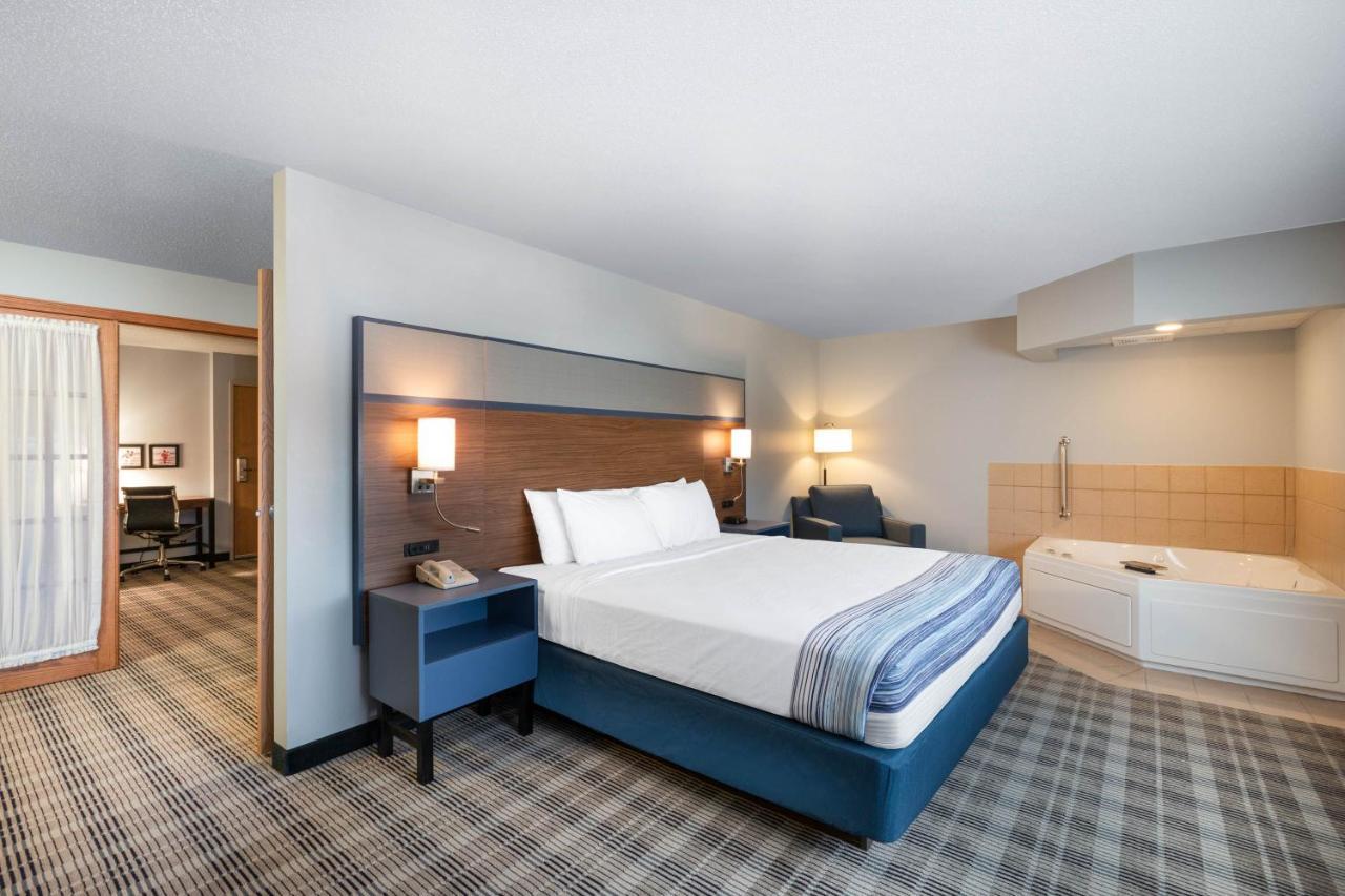 Americinn By Wyndham Jackson Bagian luar foto