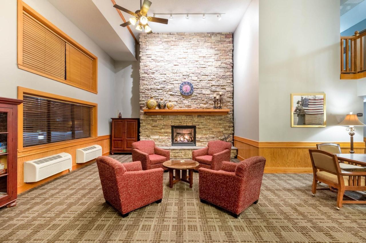 Americinn By Wyndham Jackson Bagian luar foto