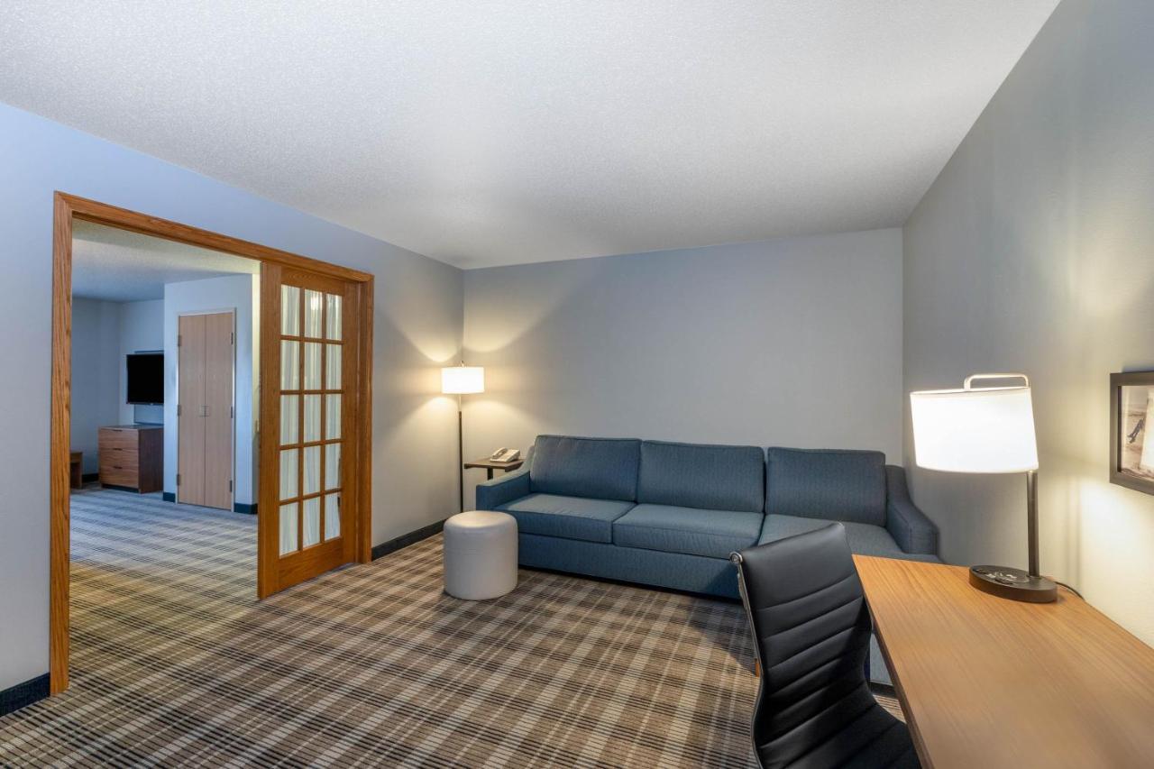 Americinn By Wyndham Jackson Bagian luar foto