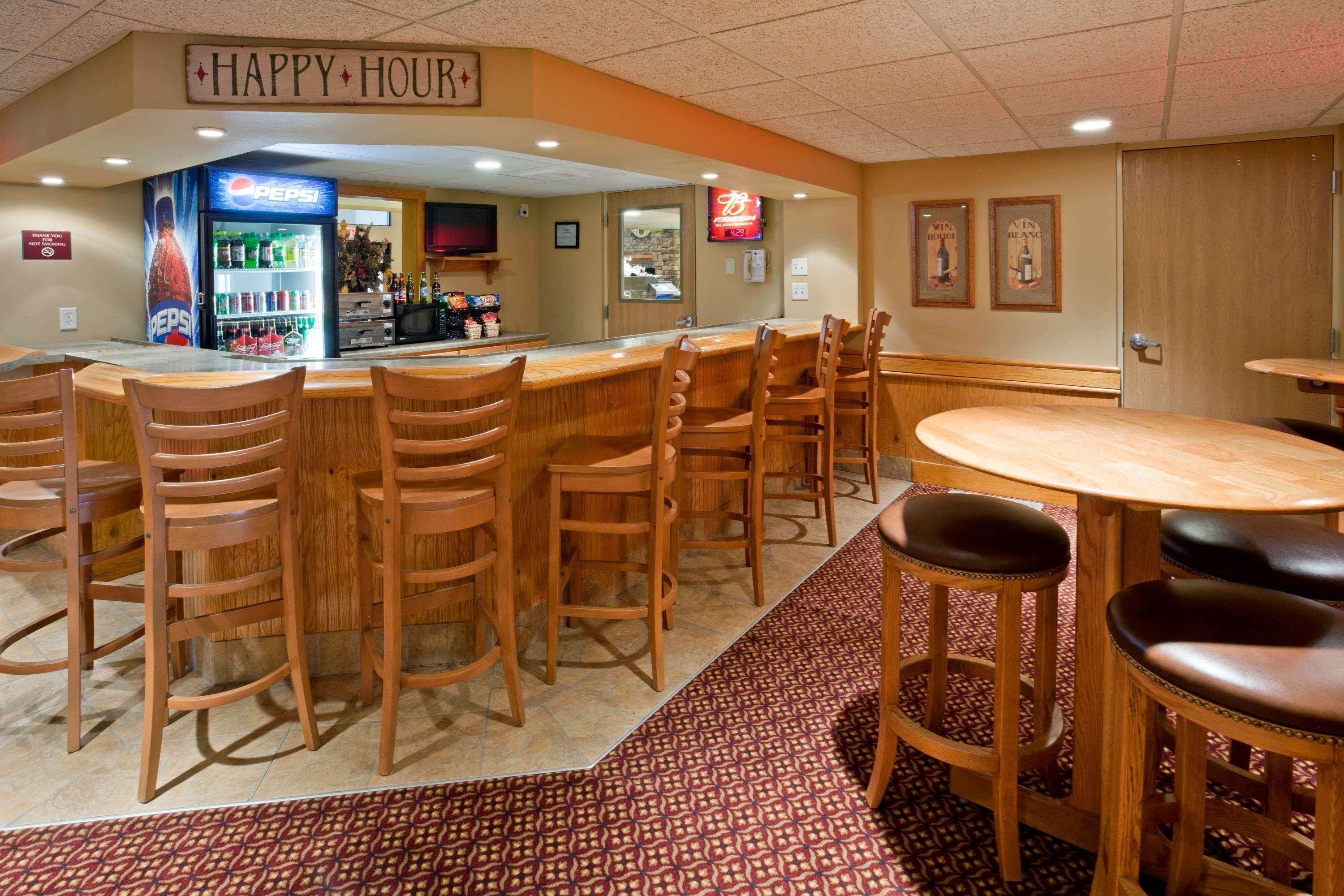 Americinn By Wyndham Jackson Bagian luar foto
